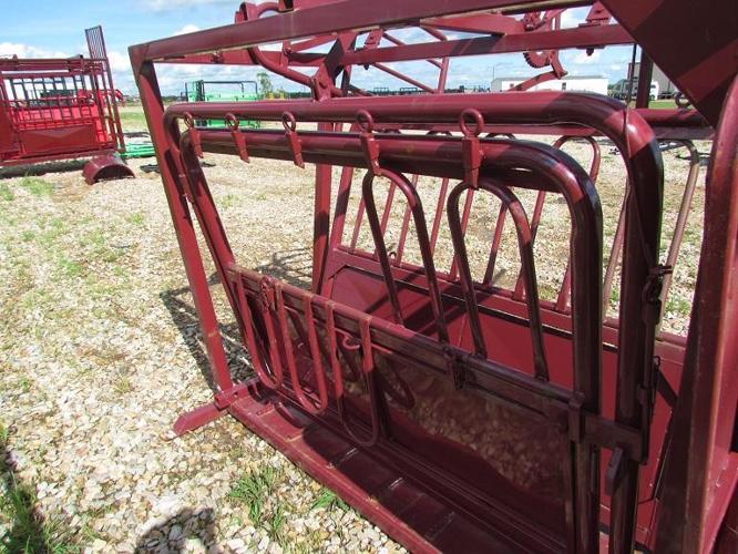 2016 Other Cattle Chute