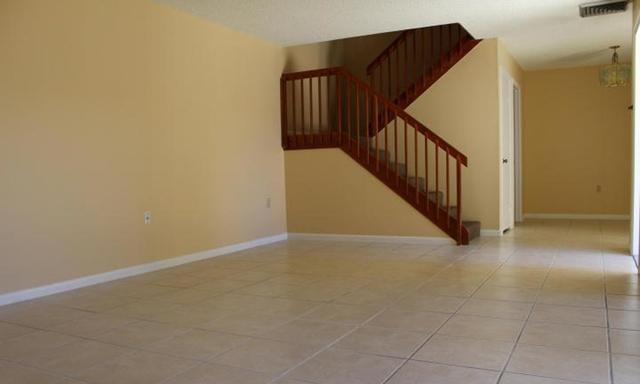 2 bedrooms West Palm Beach - must see to believe.