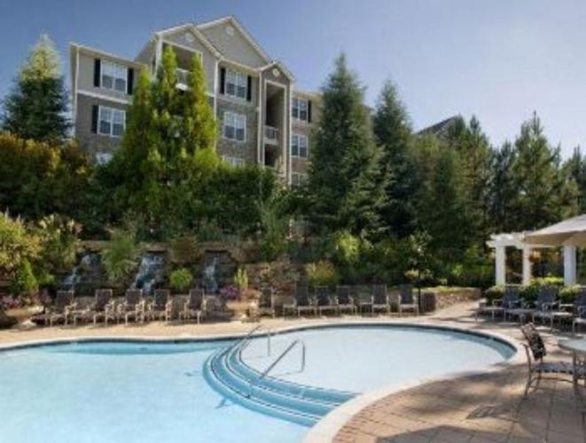 2br 2 bd/2 bath Our resort-style community offers beautiful spacious Atlanta apartments with design...