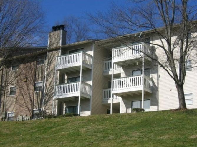 2br 2 bd/2 bath Windrush in Knoxville Tennessee is now offering one two and three bedroom apartmen...