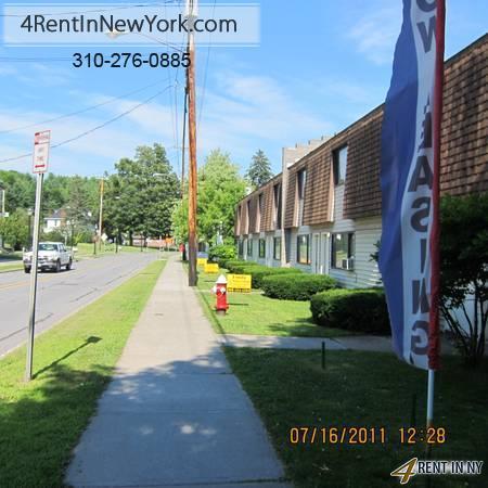 2br 650 1 & 2 Bed Duplex Town Houses! Offering 1/2 Off 1 Months Rent.