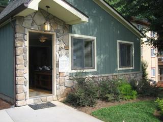 2br Apartments for rent Asheville NC - Manor Ridge Apartments