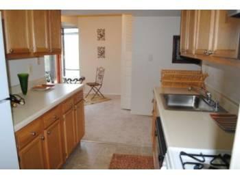 2br Enjoy A Great Home With A Full Size Washer & Dryer!!