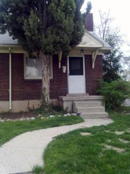 2br *pet Friendly* 2 Bedroom Duplex With Large Base...