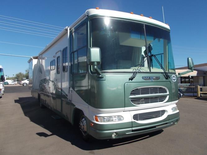 37 FT Class A Motor Home Gulf Stream Sun Voyager Automatic Triple Slide