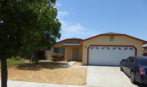 3br 3 BED/1BATH HOME in MERCED