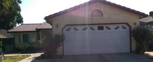 3br 3 Bed/ 2 Bath home located in South Merced