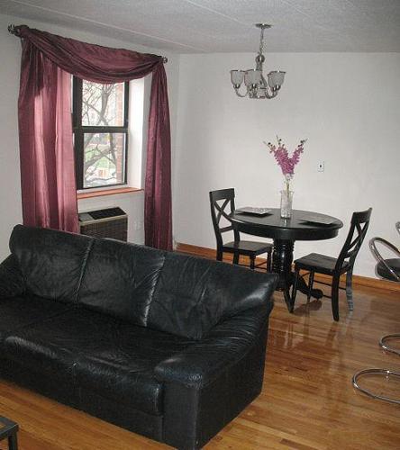 3br Apartment for rent in Brooklyn. Parking Available!