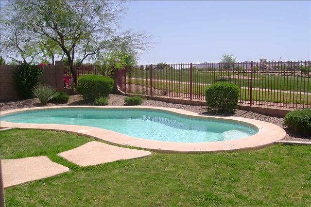 3br April-May 3 days-get the 4th FREE- Gilbert Vacation Rental Golf Heated Pool Lake&Mountain Views