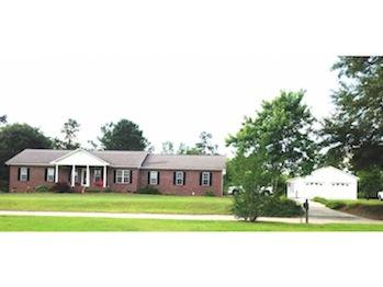 3br Great Home in Aynor School District! It Has A MAN CAVE!