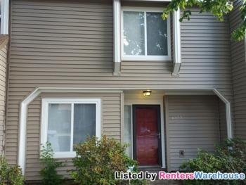 3br Nice Townhome Only Minutes To Town Center
