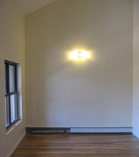 3br Townhouse for rent in Brooklyn. Parking Available!