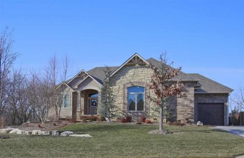 4433 sq.ft 129 S Country View Lane