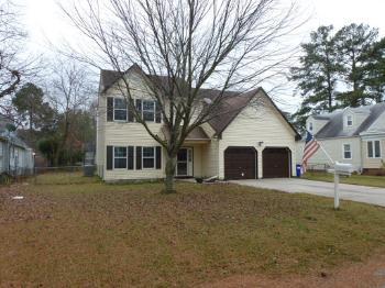 4br 2 Story W/ Formal Lr & Dr 2 Car Garage And Jetted