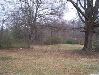.52 Acres .52 Acres Mooresville Iredell County North Carolina - Ph. 704-746-6411