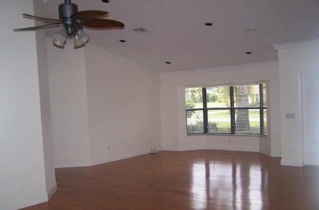 5 bedrooms Apartment - RENTAL SPECIALIST BROWARD AND PALM BEACH COUNTIES.