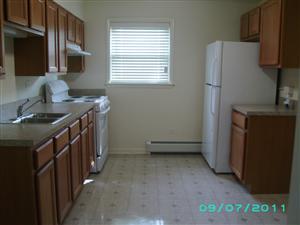 840 Sq. Feet 740/2 br - Newly renovated in 2010 Laundry facilities in building 15 application