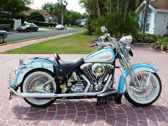 ◄•••• 1998 Harley Davidson FLSTS Heritage Springer