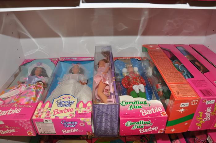 Affordable Barbie dolls new SM Box