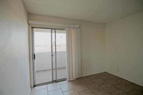 Apartment for rent in Long Beach.