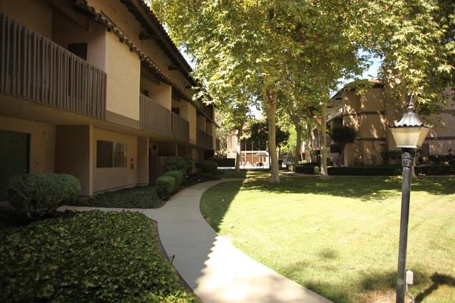 Apartment for rent in Thousand Oaks.