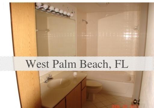 Bright West Palm Beach 2 bedroom 2.50 bath for rent. Pet OK!