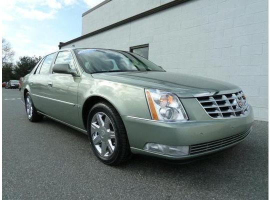 cadillac dts 4dr sdn w/1sc low mileage s30173b cashmere