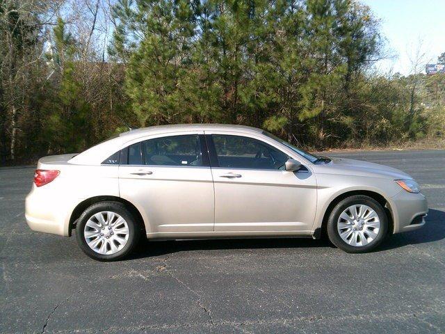 Certified 2013 Chrysler 200 Lx in Columbia MS