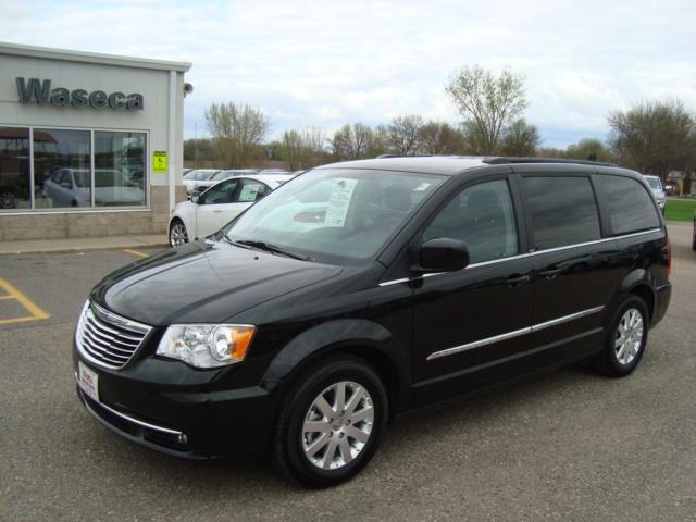 Certified 2014 Chrysler Town & Country Touring in Waseca MN