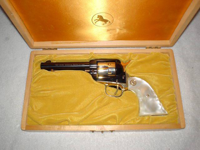 Colt Frontier Scout 22LR,Arizona Territorial Centennial,1863-1963,52 years old,unfired,gold & blued