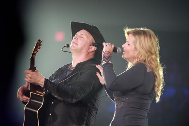 Garth Brooks & Trisha Yearwood Tickets at Thompson Boling Arena on 05/29/2015