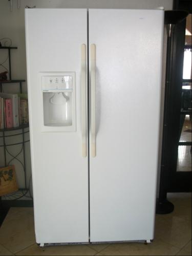 Hot point side by side refrigerator for sale