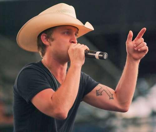 Justin Moore concert tickets 2013 on SALE BMO Harris Bank Center