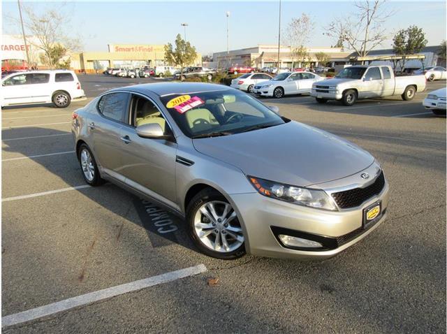 Kia Optima LX Sedan 4D