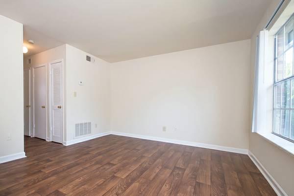 Large 2 bedroom Apartments on the West Side! 199 For Your First Month