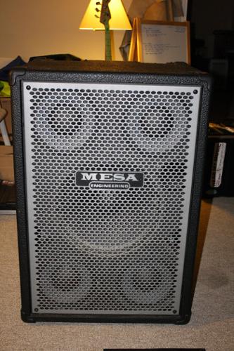 F/S: Mesa Boogie Power House 1000 Bass Cab. Used 3 only hours - MINT