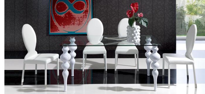 Modern Dining table - Glasstop