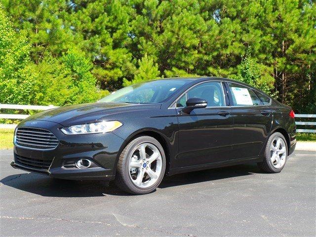 New 2015 Ford Fusion Se in Columbia MS