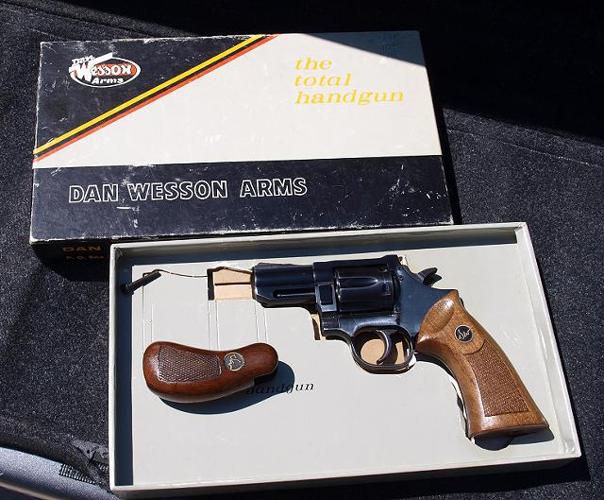 Nice Dan Wesson .357 Magnum Snubby with Box and extra Grips