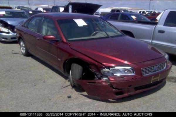 Parting Out 2004 Volvo 80 SERIES