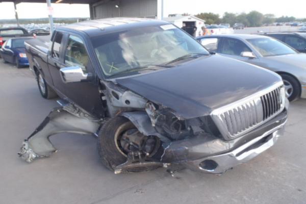 Parting Out 2006 Ford F150 PICKUP