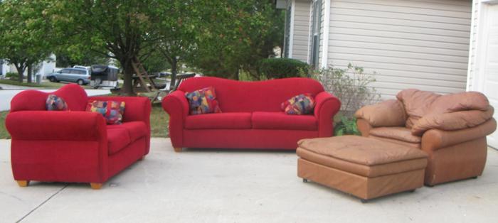 ==Red= 4pc Sofa Set === Sofa Loveseat Oversized Chair & Ottoman===
