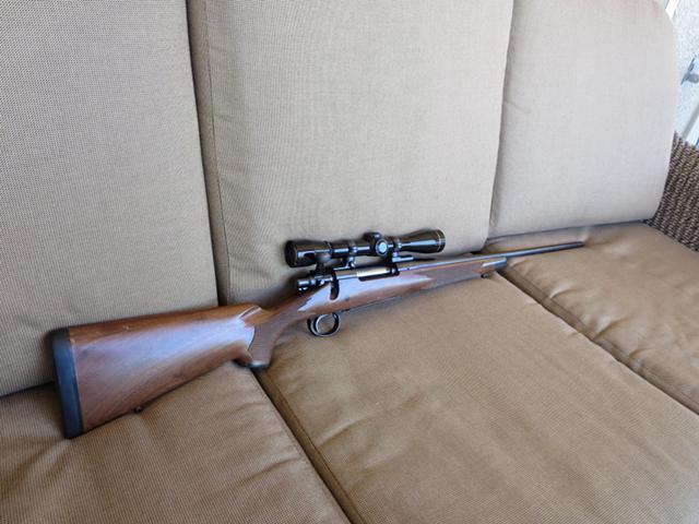 WTS: Remington 700 CDL Classic in .270 with Leupold scope