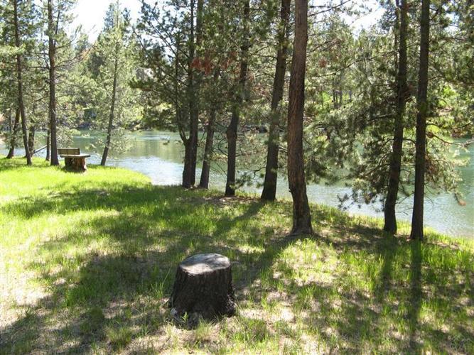 River Lot! Lot/Land in Bend OR