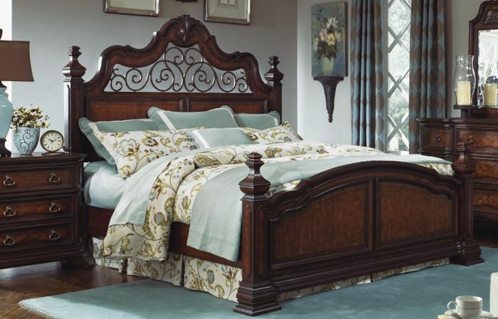 Royal Traditions Chestnut 5 Pc Bedroom Set W High Poster Queen Bed