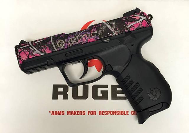 Ruger SR22 MG 22lr 10+1 Semi Automatic Pistol MUDDY GIRL Slide Black Polymer Frame 2 Mags BRAND NEW