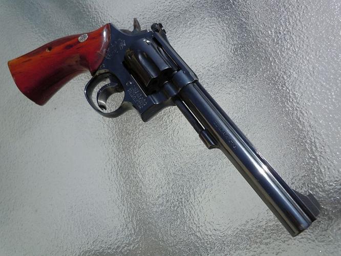 Smith & Wesson 48 Revolver in 22 Magnum