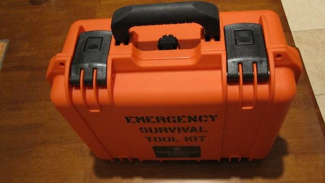 Smith & Wesson S&W SW Model 500ES 500 ES Emergency Survival Kit NIB