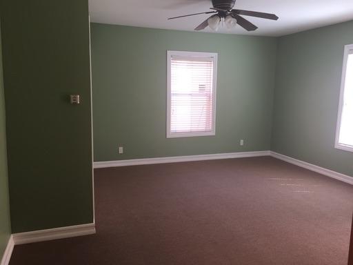 Studio Very Spacious Studio in Downtown Area with Handicap Accessible Modifications