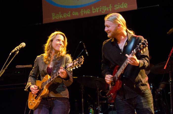 Tedeschi Trucks Band concert tickets: syracuse, Crouse Hinds Theater 5/10/2016